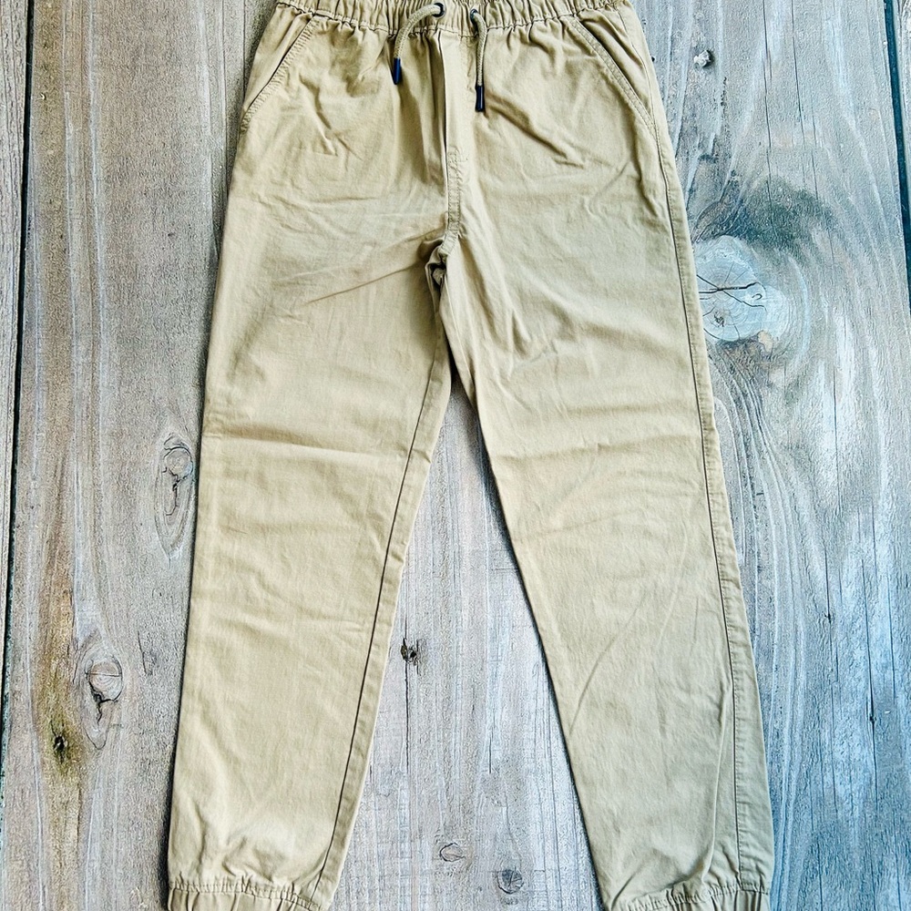 Tommy Bahama size 10/12 Boys Trendy Beige Tan Khaki Style Joggers Pants